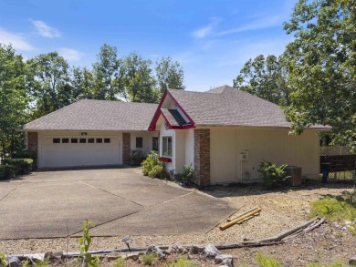 Explore this fantastic opportunity at 32 Promesa Place in Hot on Magellan Golf Course in Arkansas - for sale on GolfHomes.com, golf home, golf lot