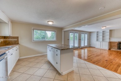 Beautiful 5 bedroom, 3 bath home in the Ridgefields community on Ridgefields Country Club, Inc. in Tennessee - for sale on GolfHomes.com, golf home, golf lot