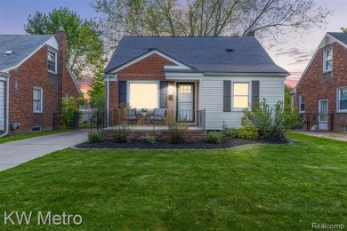 Welcome to this beautifully maintained, three bedroom, brick on Red Run Golf Club in Michigan - for sale on GolfHomes.com, golf home, golf lot