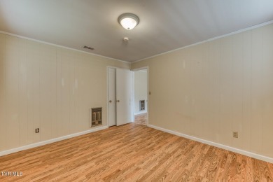 Beautiful 5 bedroom, 3 bath home in the Ridgefields community on Ridgefields Country Club, Inc. in Tennessee - for sale on GolfHomes.com, golf home, golf lot