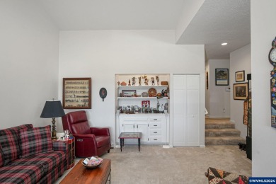 Stunning, fully remodeled condo with golf course & West Hill on Illahe Hills Country Club in Oregon - for sale on GolfHomes.com, golf home, golf lot