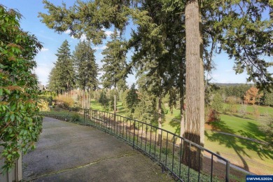 Stunning, fully remodeled condo with golf course & West Hill on Illahe Hills Country Club in Oregon - for sale on GolfHomes.com, golf home, golf lot