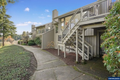 Stunning, fully remodeled condo with golf course & West Hill on Illahe Hills Country Club in Oregon - for sale on GolfHomes.com, golf home, golf lot