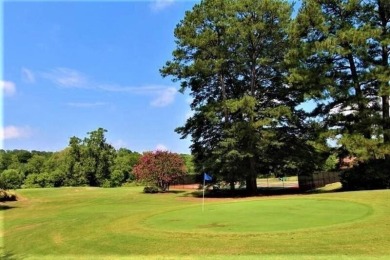 Highly sought after 1 bed 1 bath flat with sunroom is on Cross Creek Golf Course in Georgia - for sale on GolfHomes.com, golf home, golf lot