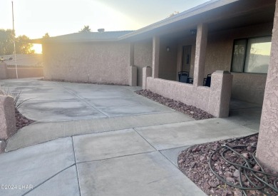 LIVE ON THE GOLF COURSE!
This 2873 sf, 4 bed, 3 bath, 2 car on London Bridge Golf Course in Arizona - for sale on GolfHomes.com, golf home, golf lot