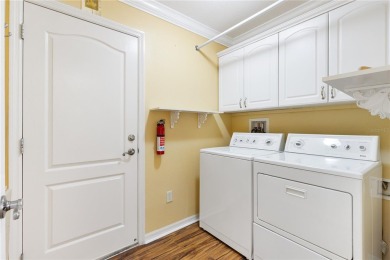 * PRICED TO SELL | BOND PAID | NEWER ROOF  HWH (2020) *
Live the on The Links of Spruce Creek in Florida - for sale on GolfHomes.com, golf home, golf lot