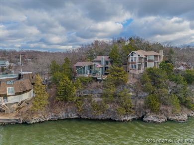 The Bluff House offers a unique blend of modern comfort on The Oaks Golf Course in Missouri - for sale on GolfHomes.com, golf home, golf lot