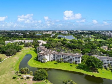 This fully renovated 3/2, 1st flr home offers the perfect blend on Palm-Aire Country Club and Resort - Palms in Florida - for sale on GolfHomes.com, golf home, golf lot