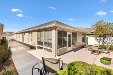 Beautiful Furnished Courtyard Villa. Move in ready! Highly on Pennbrooke Fairways in Florida - for sale on GolfHomes.com, golf home, golf lot