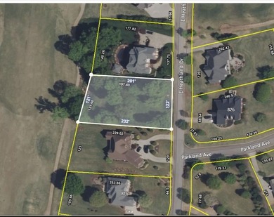Basement Lot .58 acre!  Discover the perfect opportunity to on Woodfin Ridge Golf Club in South Carolina - for sale on GolfHomes.com, golf home, golf lot
