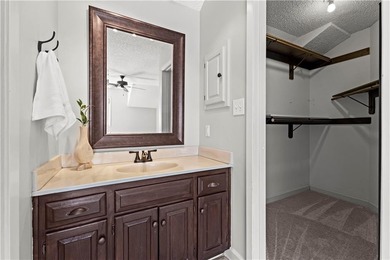 Don't miss out on this 2 Bedroom, 2 Full Bath AND 2 CAR GARAGE on Minor Park Golf Course in Missouri - for sale on GolfHomes.com, golf home, golf lot