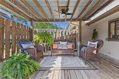 Don't miss out on this 2 Bedroom, 2 Full Bath AND 2 CAR GARAGE on Minor Park Golf Course in Missouri - for sale on GolfHomes.com, golf home, golf lot