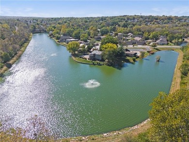 Don't miss out on this 2 Bedroom, 2 Full Bath AND 2 CAR GARAGE on Minor Park Golf Course in Missouri - for sale on GolfHomes.com, golf home, golf lot