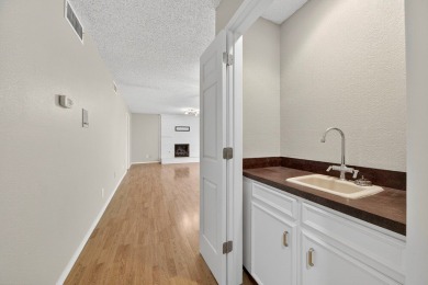 Charming Green Tree home with fresh exterior paint, circle drive on Green Tree Country Club in Texas - for sale on GolfHomes.com, golf home, golf lot