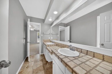 Charming Green Tree home with fresh exterior paint, circle drive on Green Tree Country Club in Texas - for sale on GolfHomes.com, golf home, golf lot