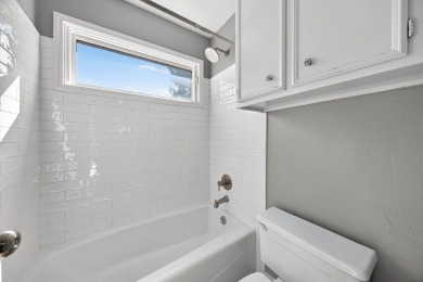 Charming Green Tree home with fresh exterior paint, circle drive on Green Tree Country Club in Texas - for sale on GolfHomes.com, golf home, golf lot