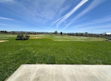 New and move-in ready! Located on the 5th green of the Christmas on Christmas Valley Golf Course in Oregon - for sale on GolfHomes.com, golf home, golf lot