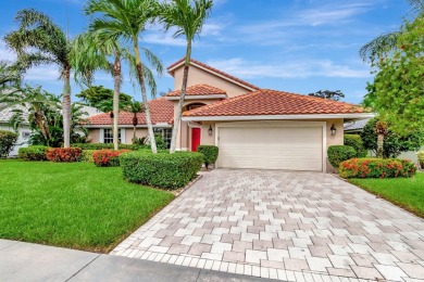 Beautiful, clean & well-maintained home located in the all-ages on Westchester Golf and Country Club in Florida - for sale on GolfHomes.com, golf home, golf lot