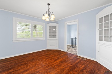 Welcome to this beautifully maintained 2-bedroom, 2-bathroom on Pinecrest Country Club in Texas - for sale on GolfHomes.com, golf home, golf lot