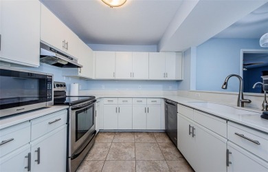 MOTIVATED SELLER! Offering up to $5k towards Buyers CLOSING on Feather Sound Country Club in Florida - for sale on GolfHomes.com, golf home, golf lot