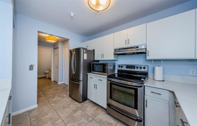 MOTIVATED SELLER! Offering up to $5k towards Buyers CLOSING on Feather Sound Country Club in Florida - for sale on GolfHomes.com, golf home, golf lot