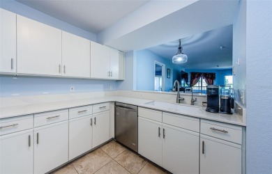 MOTIVATED SELLER! Offering up to $5k towards Buyers CLOSING on Feather Sound Country Club in Florida - for sale on GolfHomes.com, golf home, golf lot