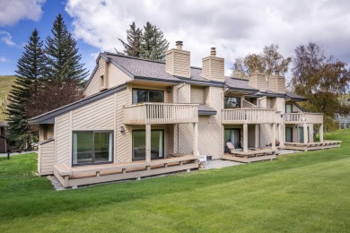 Move-in ready! End unit located on the Elkhorn Golf Course, this on Elkhorn Golf Club in Idaho - for sale on GolfHomes.com, golf home, golf lot