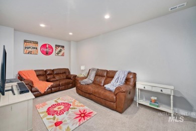 Luxury and comfort with Room to Roam. Escape suburban life at on Purple Sage Golf Course in Idaho - for sale on GolfHomes.com, golf home, golf lot