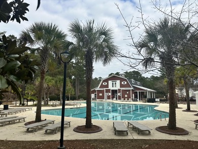 End-unit opportunity in Sunrise at The Farm in Summerville! This on Golf Club At Wescott Plantation in South Carolina - for sale on GolfHomes.com, golf home, golf lot