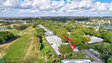 Beautiful golf course views right out back of this home in the on Bonaventure Country Club in Florida - for sale on GolfHomes.com, golf home, golf lot