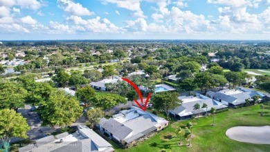 Beautiful golf course views right out back of this home in the on Bonaventure Country Club in Florida - for sale on GolfHomes.com, golf home, golf lot