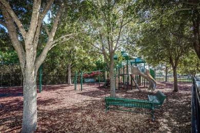 MOTIVATED SELLER! Offering up to $5k towards Buyers CLOSING on Feather Sound Country Club in Florida - for sale on GolfHomes.com, golf home, golf lot