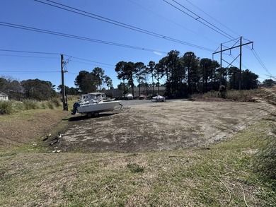 End-unit townhome in Sunrise at The Farm in Summerville, SC! on Golf Club At Wescott Plantation in South Carolina - for sale on GolfHomes.com, golf home, golf lot