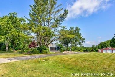 This beautifully remodeled 3 bedroom, 2 1/2 bath home sits on on Terra Verde Golf Course in Michigan - for sale on GolfHomes.com, golf home, golf lot