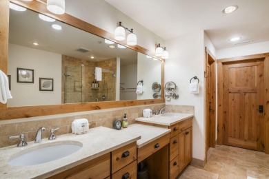 Elkhorn Springs Penthouse with 4BR, 4.5 baths, TV area, great on Elkhorn Golf Club in Idaho - for sale on GolfHomes.com, golf home, golf lot