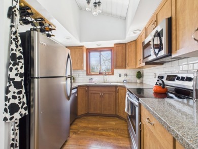 This beautiful well-maintained home is a great investment on Pocono Farms Country Club in Pennsylvania - for sale on GolfHomes.com, golf home, golf lot