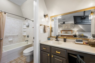 Updated 2-story loft-style penthouse located in a beautifully on Norwich Golf Course in Connecticut - for sale on GolfHomes.com, golf home, golf lot