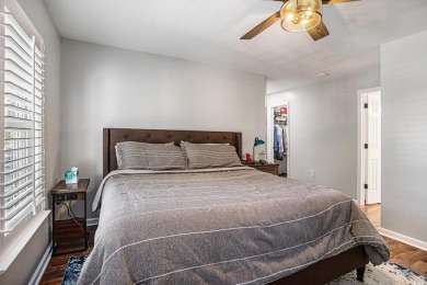 This stylishly upgraded 3-bedroom, 2-bath condo features vaulted on Wachesaw Plantation East Golf Course in South Carolina - for sale on GolfHomes.com, golf home, golf lot