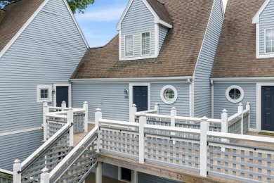 Updated 2-story loft-style penthouse located in a beautifully on Norwich Golf Course in Connecticut - for sale on GolfHomes.com, golf home, golf lot