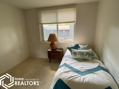Spacious 5-Bedroom Home Overlooking Veterans Memorial Golf on All Vets Golf Club in Iowa - for sale on GolfHomes.com, golf home, golf lot