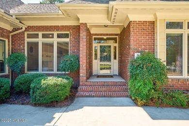 Find fabulous value, beauty and efficiency in this stately all on Pinehurst  No. 6 Golf Course in North Carolina - for sale on GolfHomes.com, golf home, golf lot