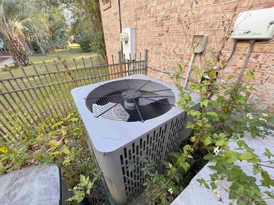 Opportunity knocks by the Bluewater Bay Golf Course! This on Golf Club at Bluewater Bay Resort in Florida - for sale on GolfHomes.com, golf home, golf lot