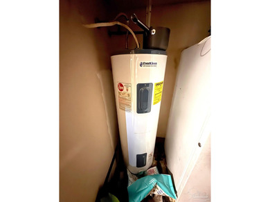 Opportunity knocks by the Bluewater Bay Golf Course! This on Golf Club at Bluewater Bay Resort in Florida - for sale on GolfHomes.com, golf home, golf lot