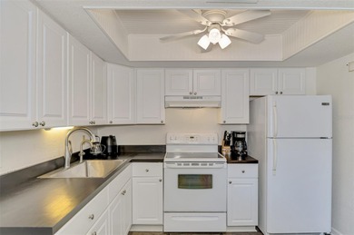 WELCOME TO YOUR PERFECT SLICE OF PARADISE ON BEAUTIFUL VENICE on Lake Venice Golf Club in Florida - for sale on GolfHomes.com, golf home, golf lot