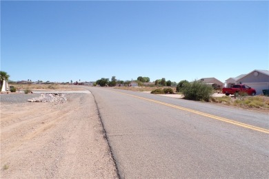 Nice flat lot on a paved road. Be a part of this golf course on Valle Vista Golf Course in Arizona - for sale on GolfHomes.com, golf home, golf lot