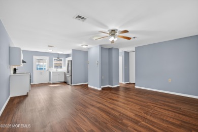 Come see this Beautifully Renovated Marlborough End-Unit Condo on Greenbriar Woodlands in New Jersey - for sale on GolfHomes.com, golf home, golf lot