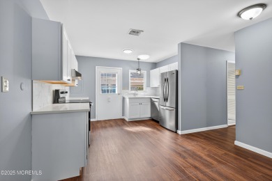 Come see this Beautifully Renovated Marlborough End-Unit Condo on Greenbriar Woodlands in New Jersey - for sale on GolfHomes.com, golf home, golf lot