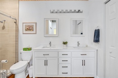 This remodeled 2-bedroom, 2-bath attached villa is located in on Lexington Country Club in Florida - for sale on GolfHomes.com, golf home, golf lot