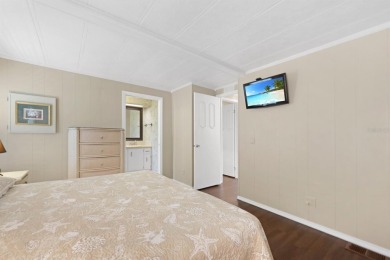 Super Cute Move-In Ready Home in Golfing Community!  Welcome to on Maple Leaf Golf and Country Club in Florida - for sale on GolfHomes.com, golf home, golf lot