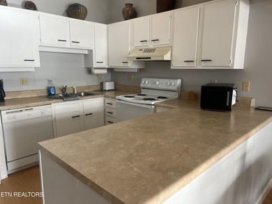 Fully furnished 2 bedroom 2 bath one level condo is in excellent on Druid Hills Golf Club in Tennessee - for sale on GolfHomes.com, golf home, golf lot